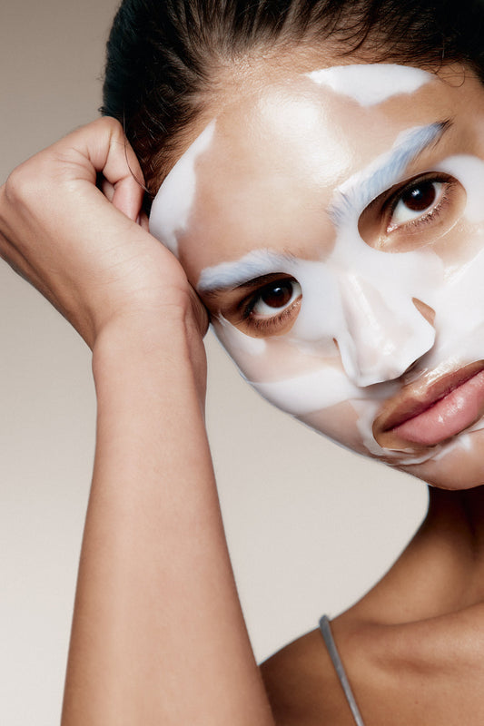 L’Importance de la Nutrition pour une Peau Radieuse